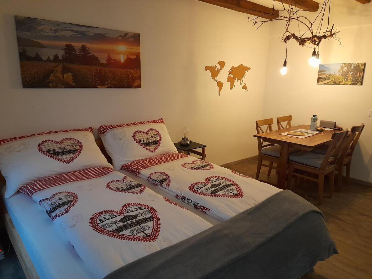 Studio Chez Un Vigneron Au Village Au 2Eme Etage Sans Ascenseur Villeneuve Eksteriør bilde